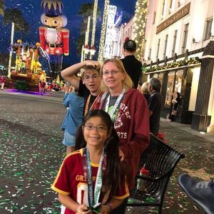 Meet your Posher, Cara